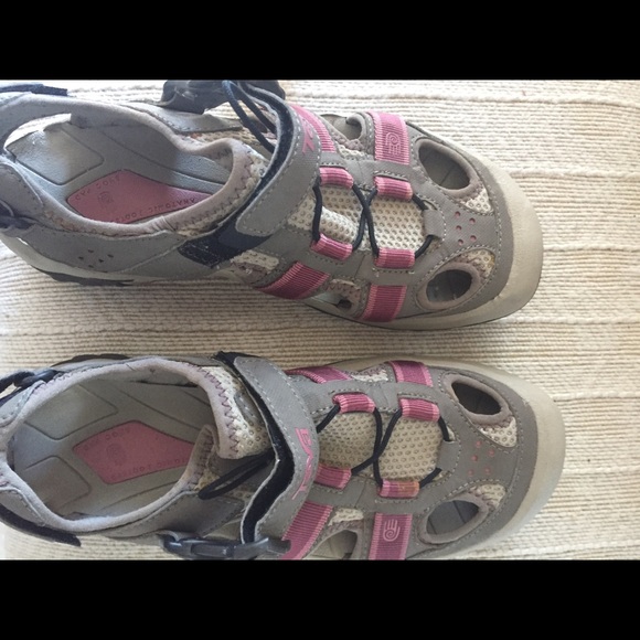 Teva Shoes - Teva Omnium